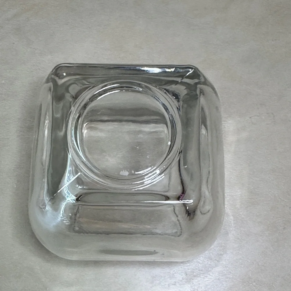 Set of Two Clear Glass Square Candle Holders 4